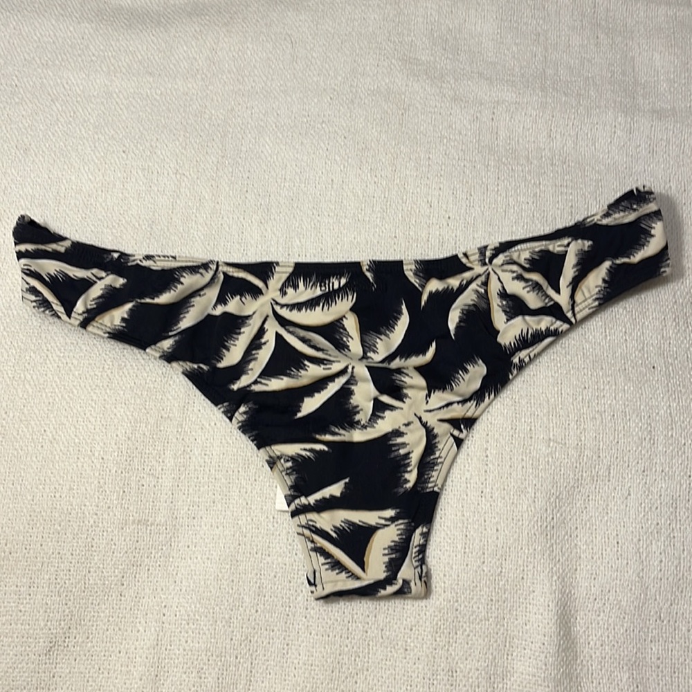 Billabong palm side Hawaii‎ LO bottom - Picture 5 of 5